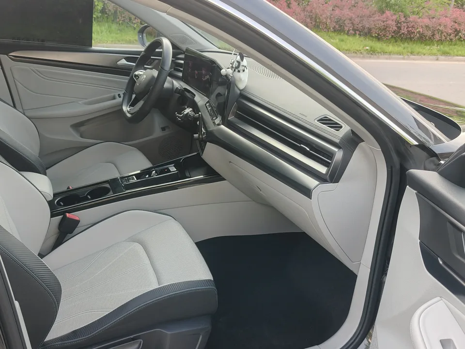 Volkswagen Lamando 2024 Lingdu Lingdu L 280TSI DSG Cool Edition 2024 — миниатюра 4