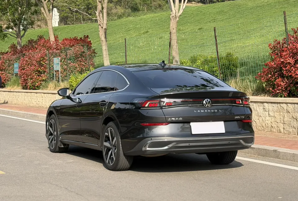 Volkswagen Lamando Lingdu Lingdu L 280TSI DSG Cool Edition 2022 — миниатюра 4