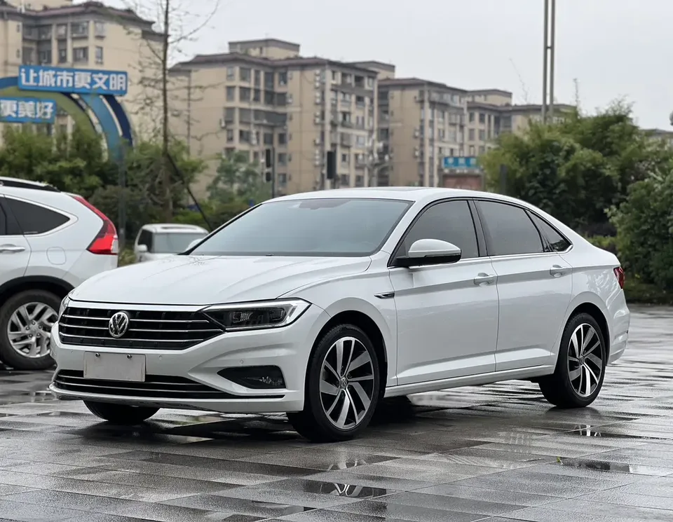 Volkswagen Sagitar 2022
