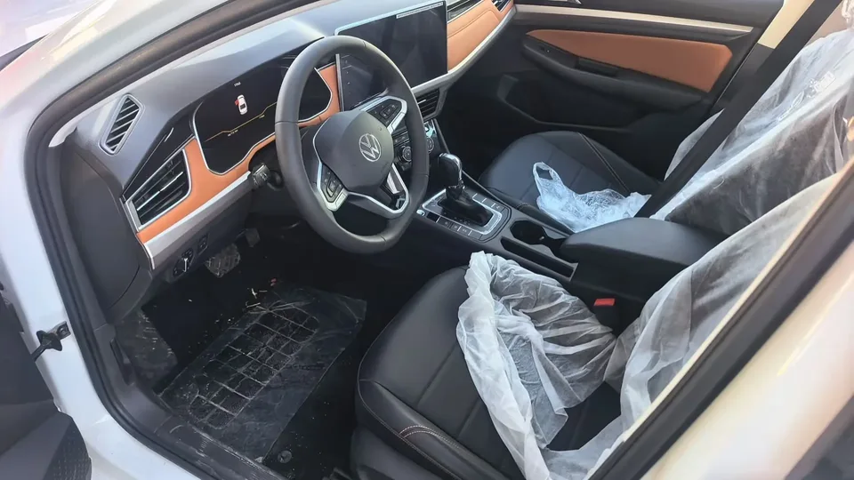 Volkswagen Bora Bora 2023 200TSI DSG Smart Edition 2022 — миниатюра 5