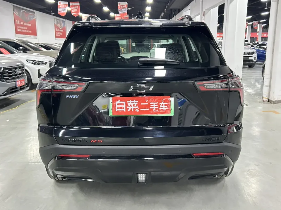Chevrolet Equinox Plus 1.5T 102km RS Ultimate Edition 2026 — миниатюра 2
