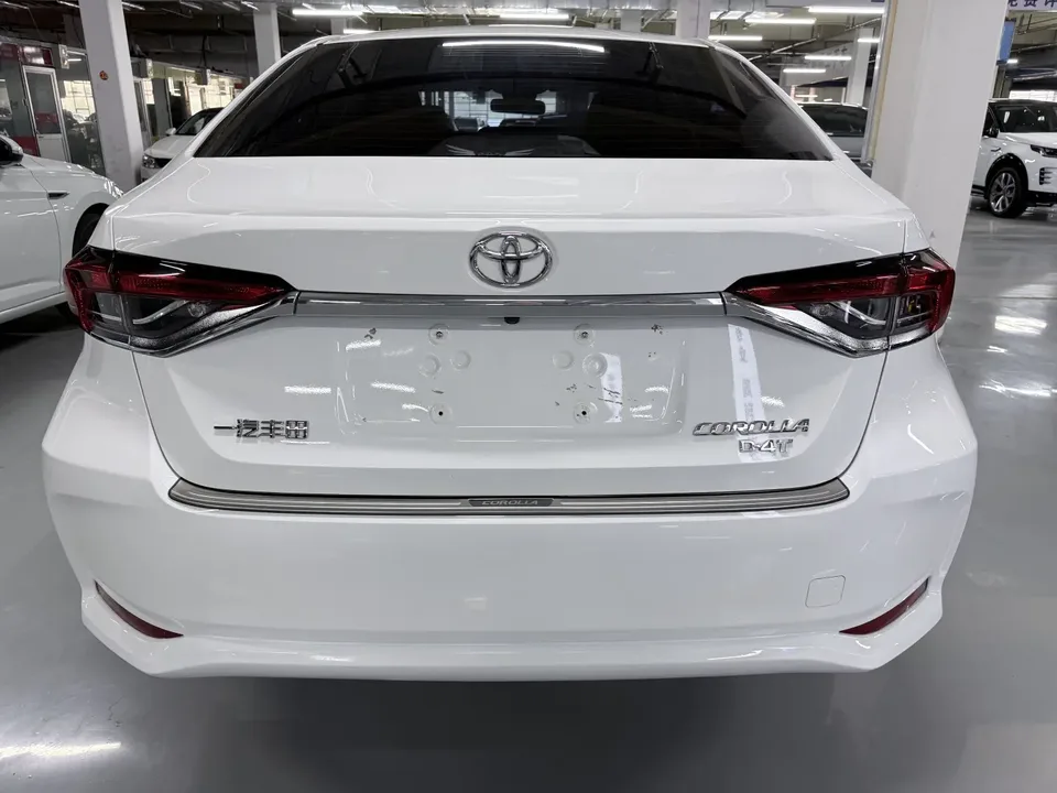 Toyota Corolla 1.2T S-CVT Elite Edition 2025 — миниатюра 2