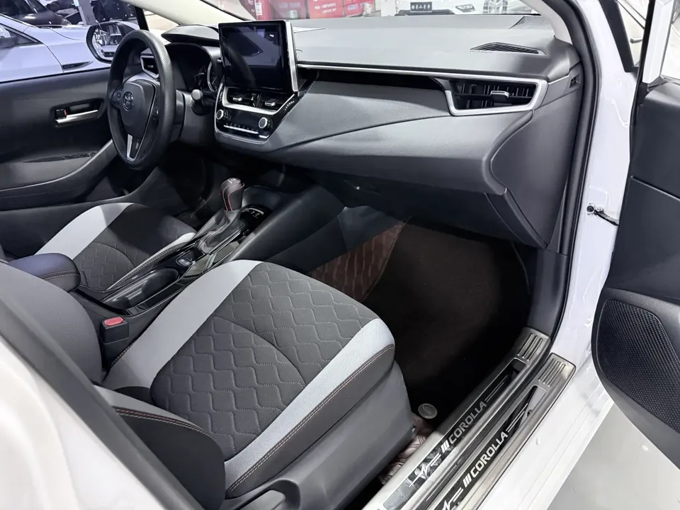 Toyota Corolla 1.2T S-CVT Elite Edition 2025 — миниатюра 3