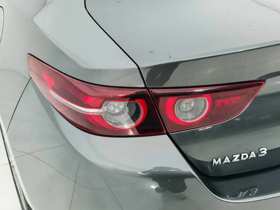 Mazda Axela 2.0L automatic quality version 2022 — миниатюра 2