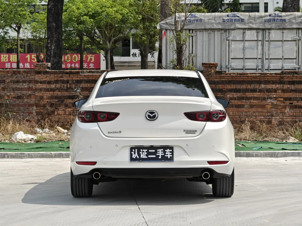 Mazda Axela Mazda3 Angkesela 2022 2.0L Automatic Premium Edition 2022 — thumbnail 2