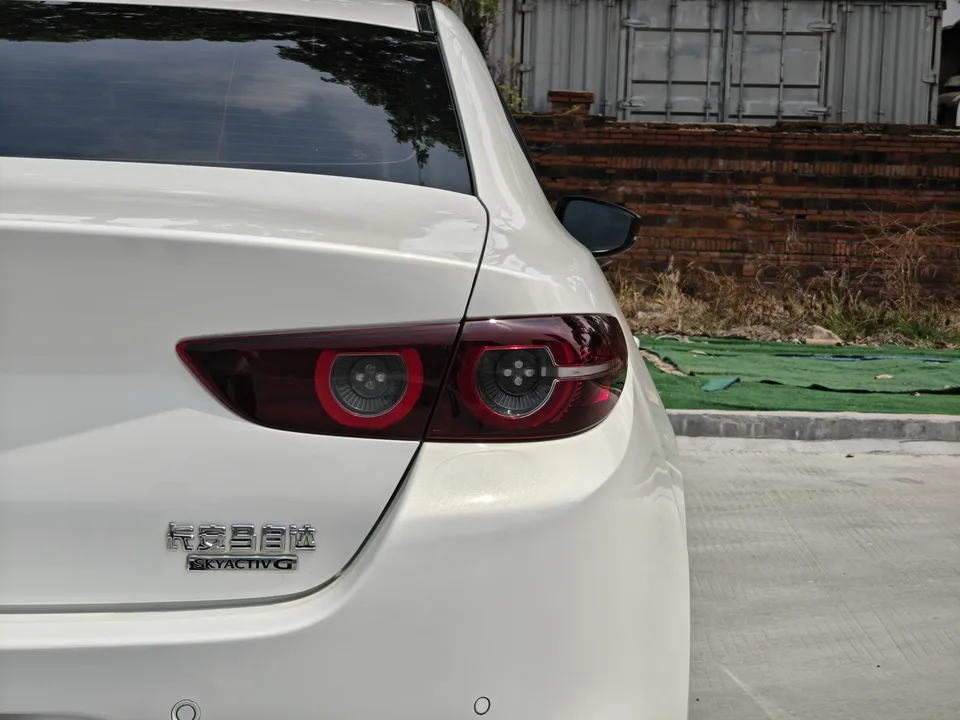 Mazda Axela Mazda3 Angkesela 2022 2.0L Automatic Premium Edition 2022 — thumbnail 3