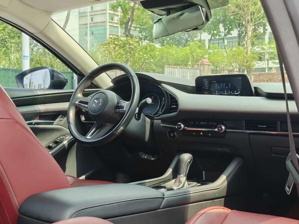 Mazda Axela Mazda3 Angkesela 2022 2.0L Automatic Premium Edition 2022 — thumbnail 5