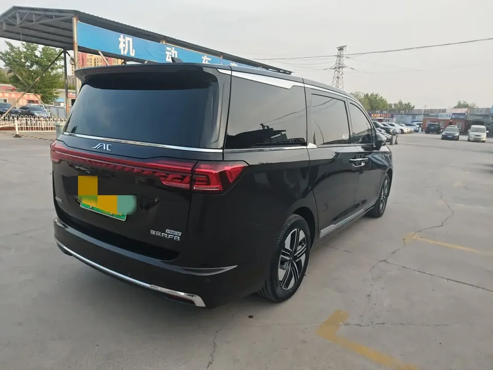 JAC Ruifeng RF8 PHEV Zhiling Edition 1.5T 150KM Flagship Model 2026 — миниатюра 3