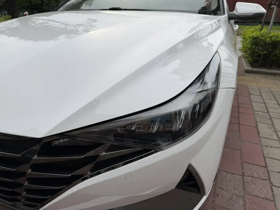 Hyundai Elantra Elantra 2021 Elantra 2021 1.5L CVT LUX Premium Edition 2022 — thumbnail 3