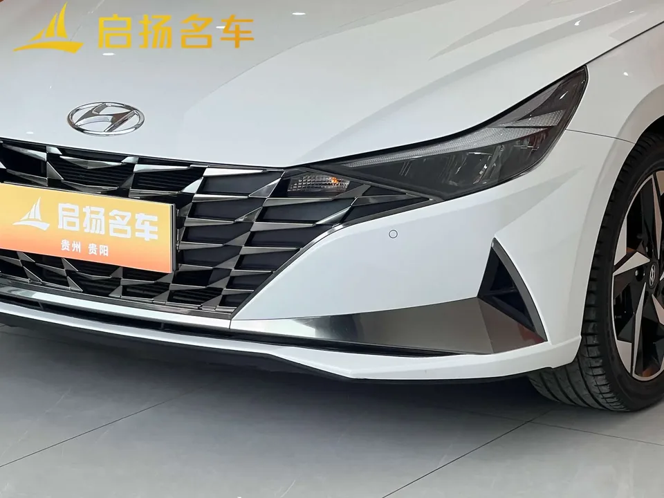 Hyundai Elantra 1.5L CVT GLX Elite Edition 2022 — миниатюра 4