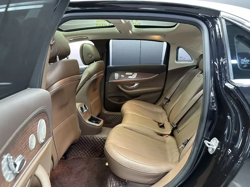 Mercedes-Benz E-Class E-Class 2022 second facelift E 300 L luxury sedan 2022 — thumbnail 4