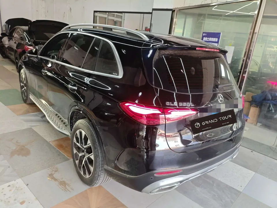 Mercedes-Benz GLC-Class GLC 2023 GLC 260 L 4MATIC luxury 5-seater 2023 — thumbnail 2