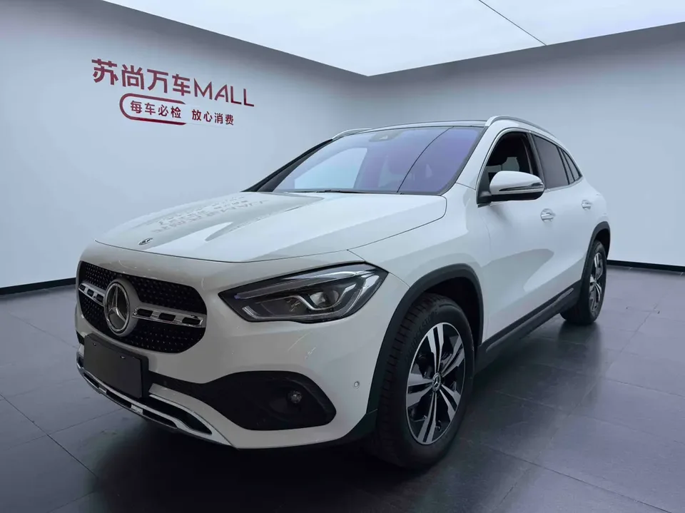 Mercedes-Benz GLA GLA 2023 Mercedes-Benz GLA 2023 GLA 220 2023 — photo 1, buy with delivery to Moscow