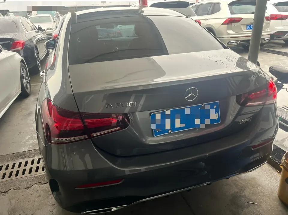 Mercedes-Benz Mercedes Benz A Class Mercedes-Benz A-Class 2022 facelift A 200 L sports sedan fashion version 2022 — миниатюра 2