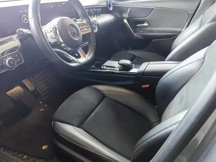 Mercedes-Benz Mercedes Benz A Class Mercedes-Benz A-Class 2022 facelift A 200 L sports sedan fashion version 2022 — миниатюра 3