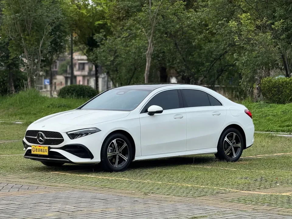 Mercedes-Benz Mercedes Benz A Class 2024