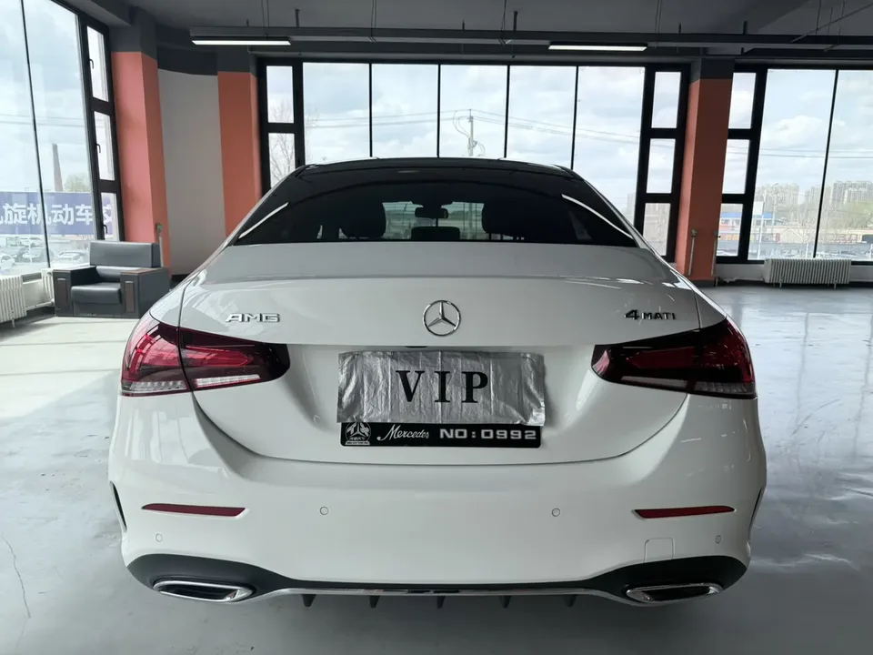Mercedes-Benz Mercedes Benz A Class Mercedes-Benz A-Class 2022 facelift A 200 L sports sedan fashion version 2022 — миниатюра 2