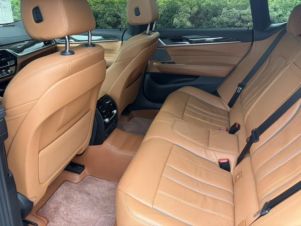 BMW 6 Series GT BMW 6 Series GT 2021 630i M Sport Package 2022 — thumbnail 4