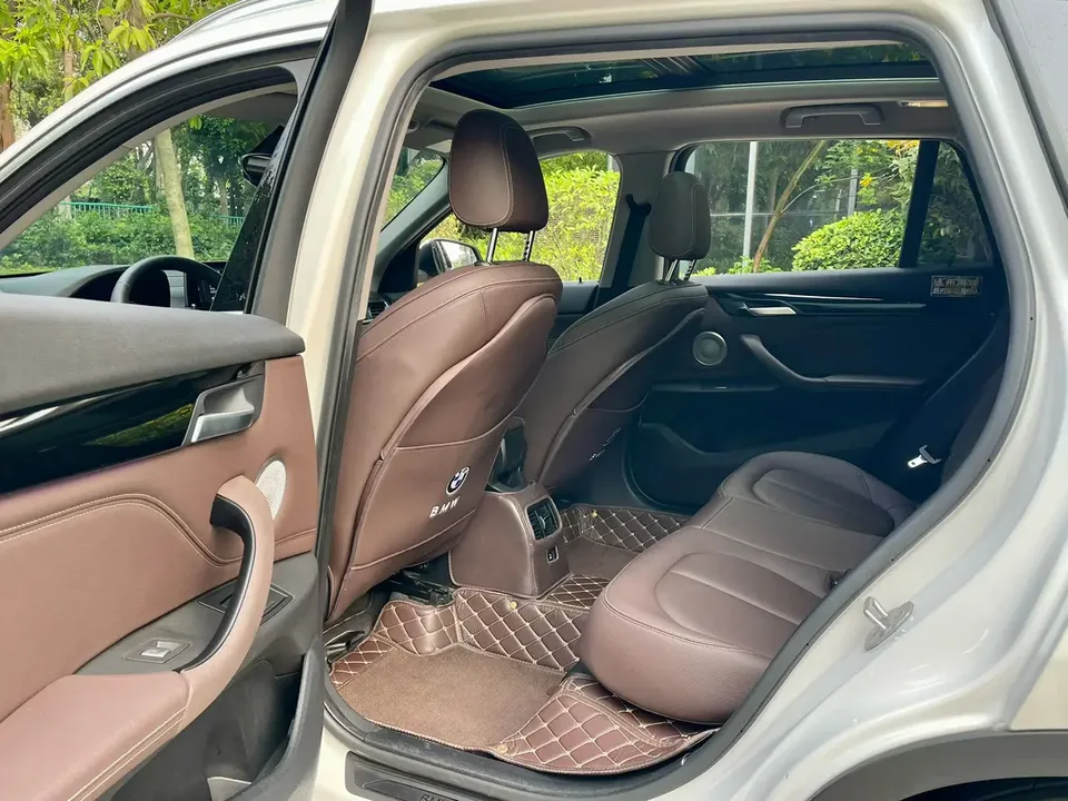 BMW X1 BMW X1 2022 sDrive25Li Leading Edition 2023 — миниатюра 3