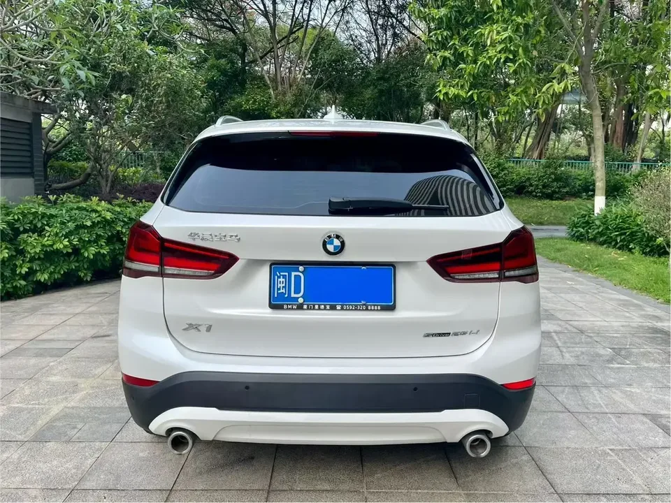 BMW X1 BMW X1 2022 sDrive25Li Leading Edition 2023 — миниатюра 4