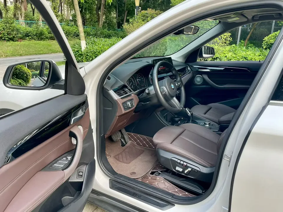 BMW X1 BMW X1 2022 sDrive25Li Leading Edition 2023 — миниатюра 5