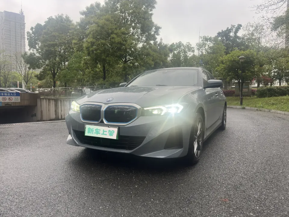 BMW i3 2023