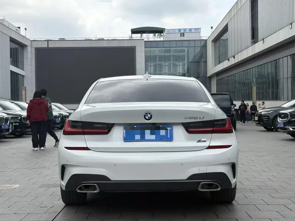 BMW 3 Series facelift 325Li M Sport package 2022 — миниатюра 2