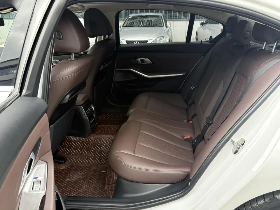 BMW 3 Series facelift 325Li M Sport package 2022 — миниатюра 3