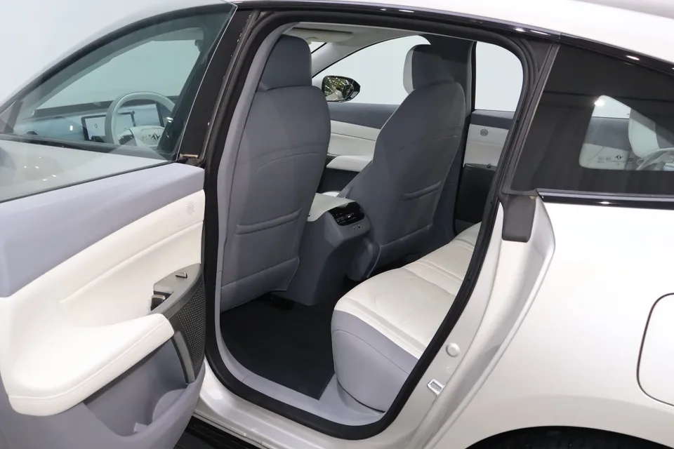Dongfeng YiPai 007 pure electric 620Pro version 2025 — миниатюра 2