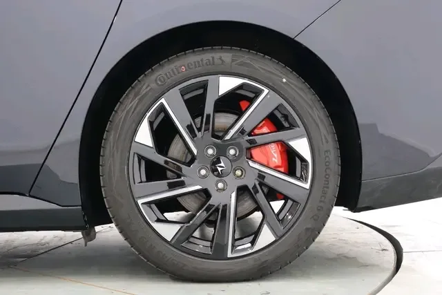 Dongfeng YiPai 007 2025
