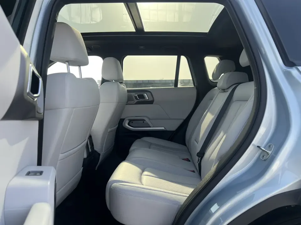 BYD Leopard Titanium 3 Titanium 3 2025 501KM 4WD Intelligent Driving Ultra Edition 2025 — миниатюра 3