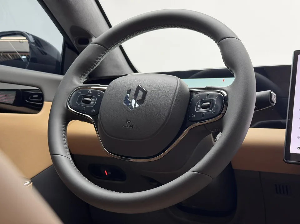 Leapmotor Zero running C01 Pure Electric 525 Premium Edition 2024 — миниатюра 3