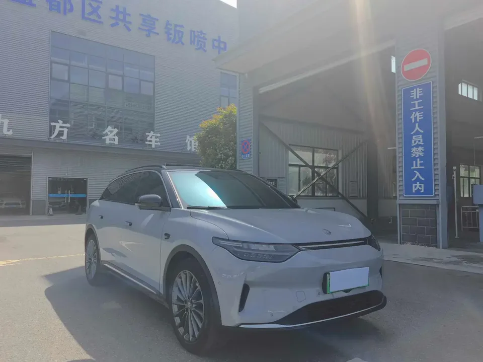 Leapmotor Zero running C11 Pure Electric 580 Premium Edition 2024 — миниатюра 3