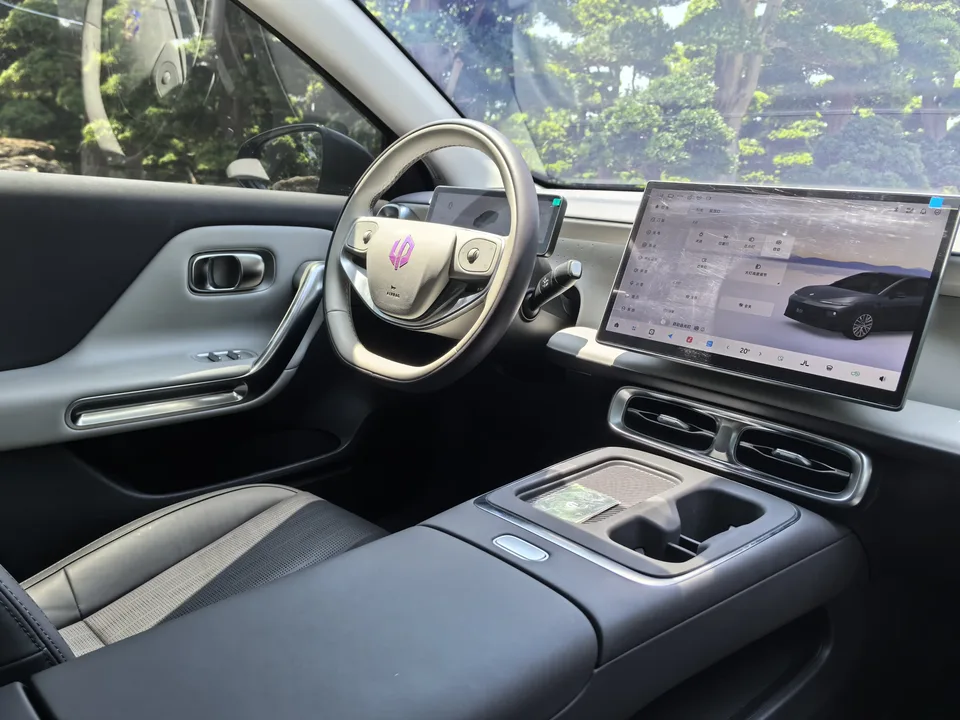 Leapmotor Leap running B01 650 LiDAR Edition 2025 — миниатюра 4