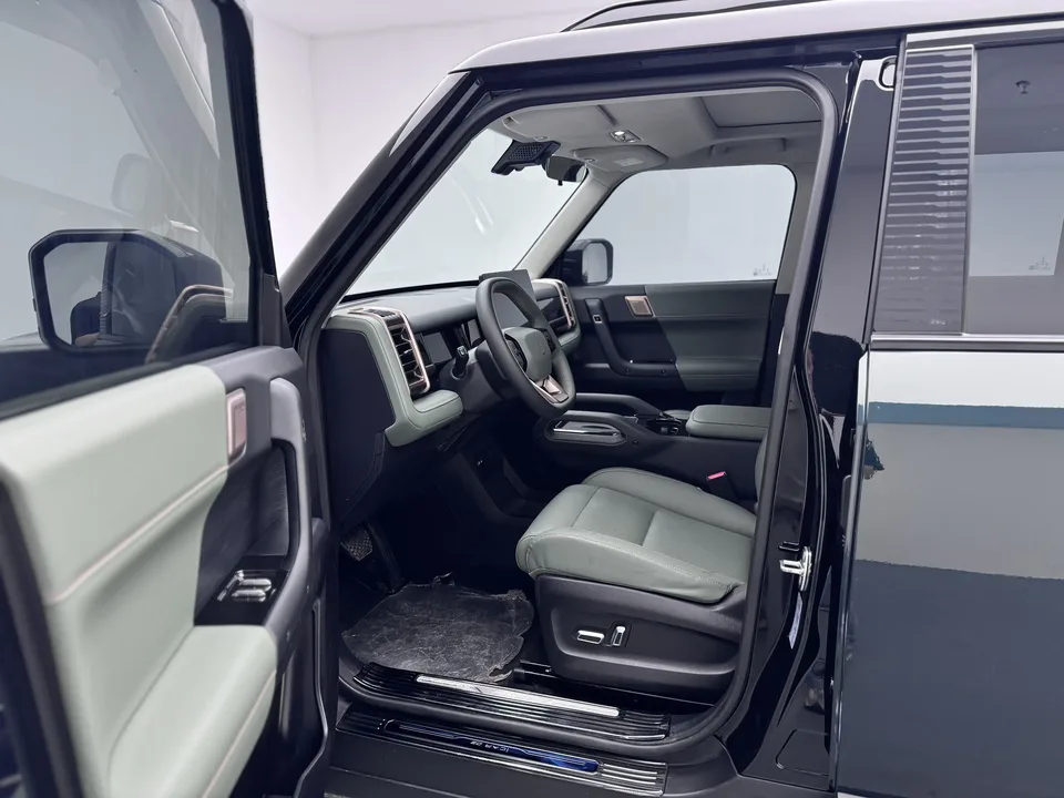 iCAR 03 two-wheel drive long-range version 2024 — миниатюра 4
