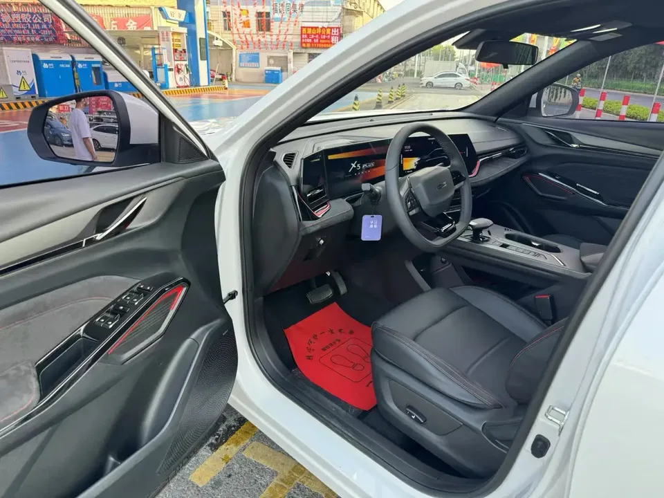 Oshan Changan Auchan X5 PLUS Changan Auchan X5 PLUS 2023 1.5T DCT pilot model 2024 — миниатюра 2