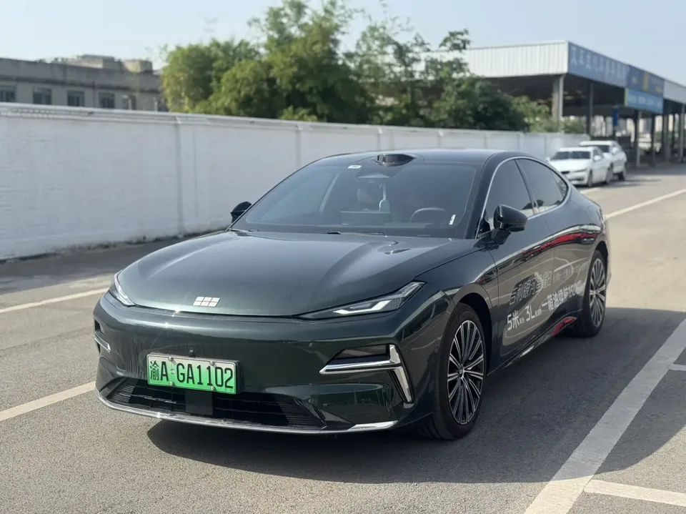 Geely Galaxy Star 8 PHEV 2025