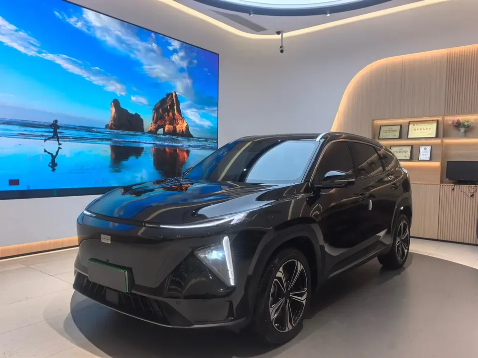 Geely Galaxy L7 2023
