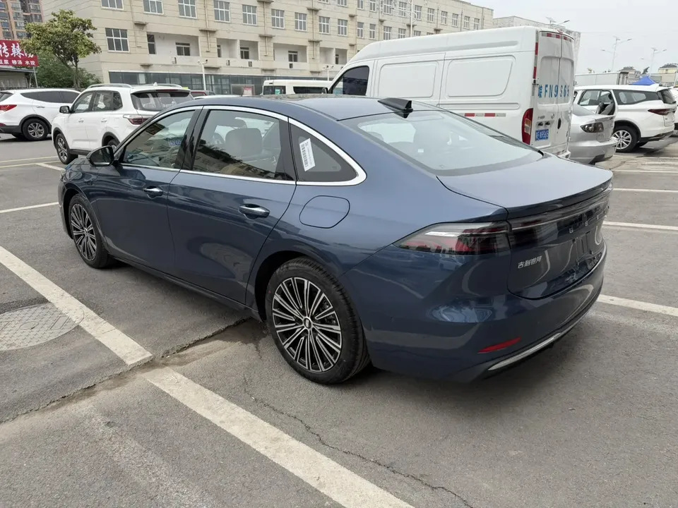 Geely Galaxy A7 EM 150km Starship Edition 2025 — миниатюра 4