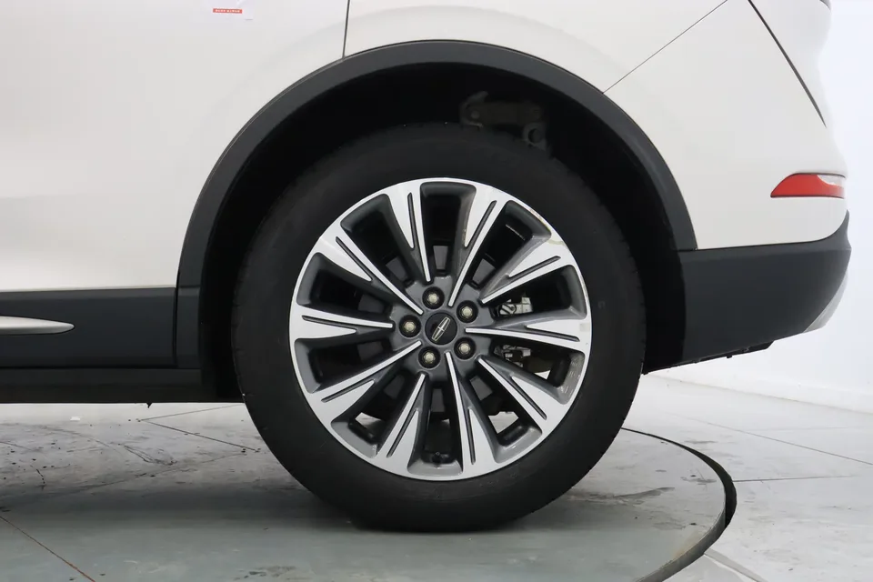 Lincoln Adventurer adventurer 2022 2.0T 2WD Elegant Edition 2022 — photo 1, buy with delivery to Moscow