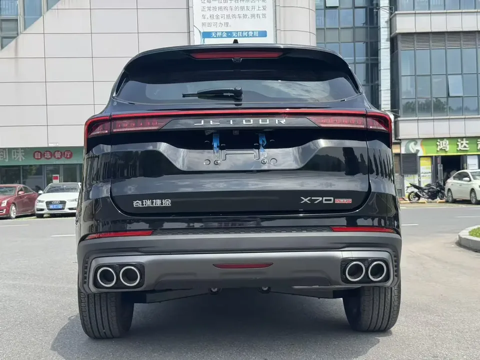 Jetour Jietu X70 PLUS Champion Edition 1.5T DCT Champion PRO 5 Seaters 2026 — миниатюра 2