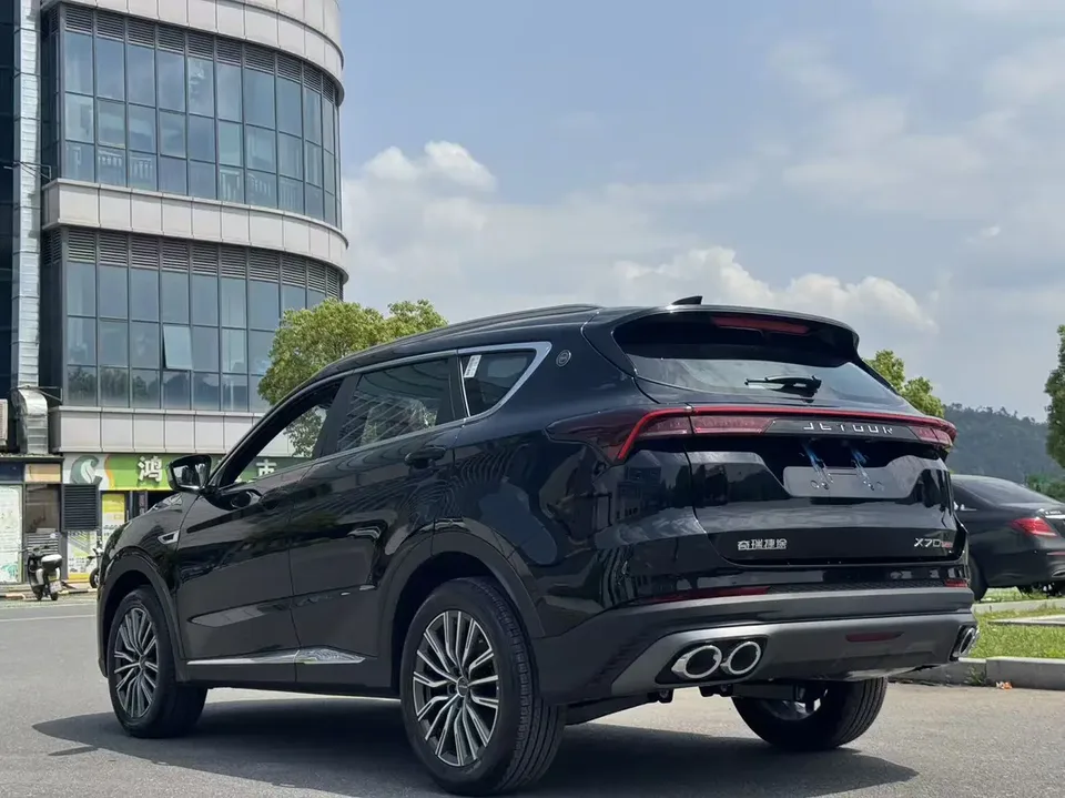 Jetour Jietu X70 PLUS Champion Edition 1.5T DCT Champion PRO 5 Seaters 2026 — миниатюра 4