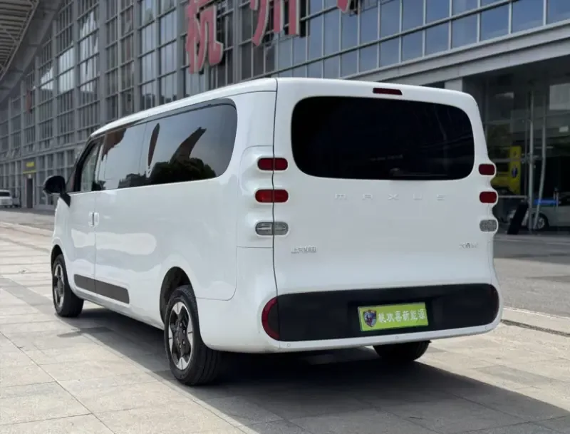 Datong Dana M1 long-axle low-top multi-purpose bus 64kWh 2024 — миниатюра 2
