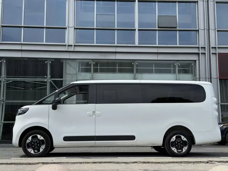 Datong Dana M1 long-axle low-top multi-purpose bus 64kWh 2024 — миниатюра 4