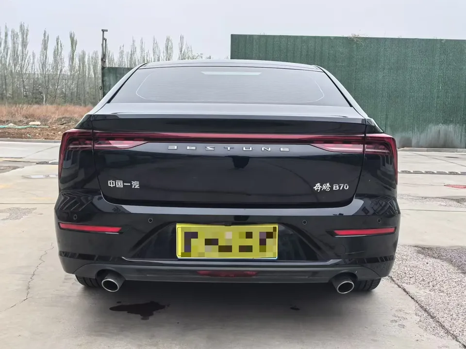FAW Bestune B70 Bestune B70 2025 Dragon Glory Edition 1.5T Quality Edition 2025 — миниатюра 2