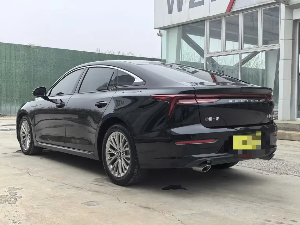 FAW Bestune B70 Bestune B70 2025 Dragon Glory Edition 1.5T Quality Edition 2025 — миниатюра 4