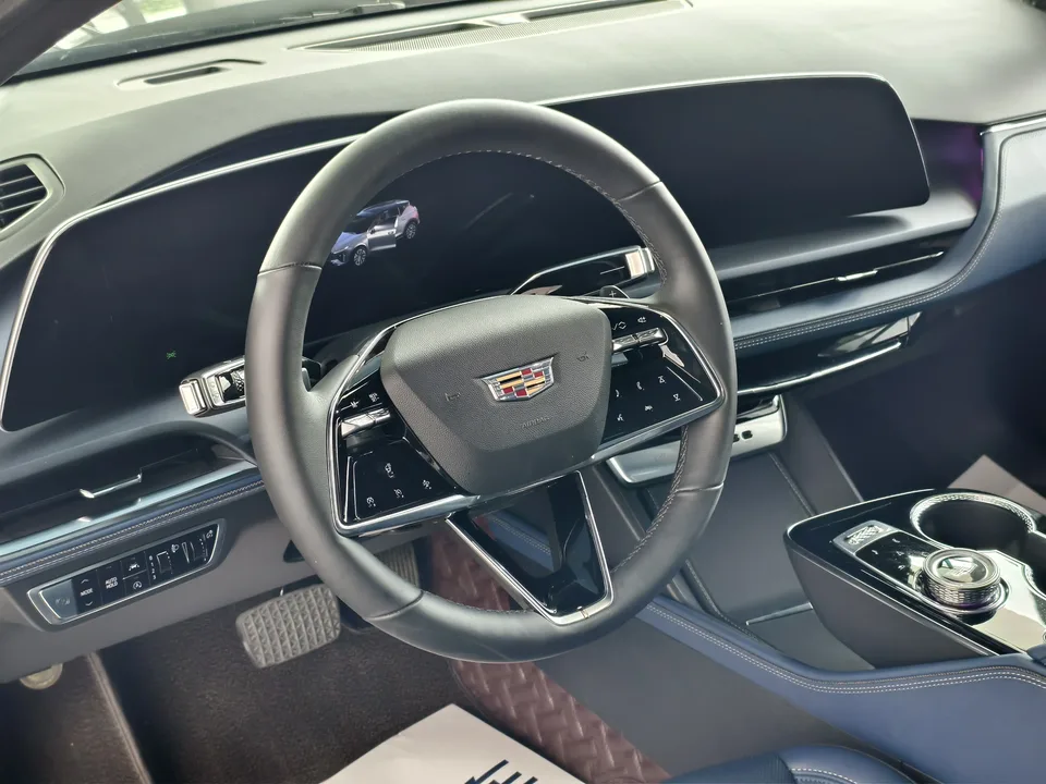 Cadillac GT4 25T Luxury Edition 2025 — миниатюра 3