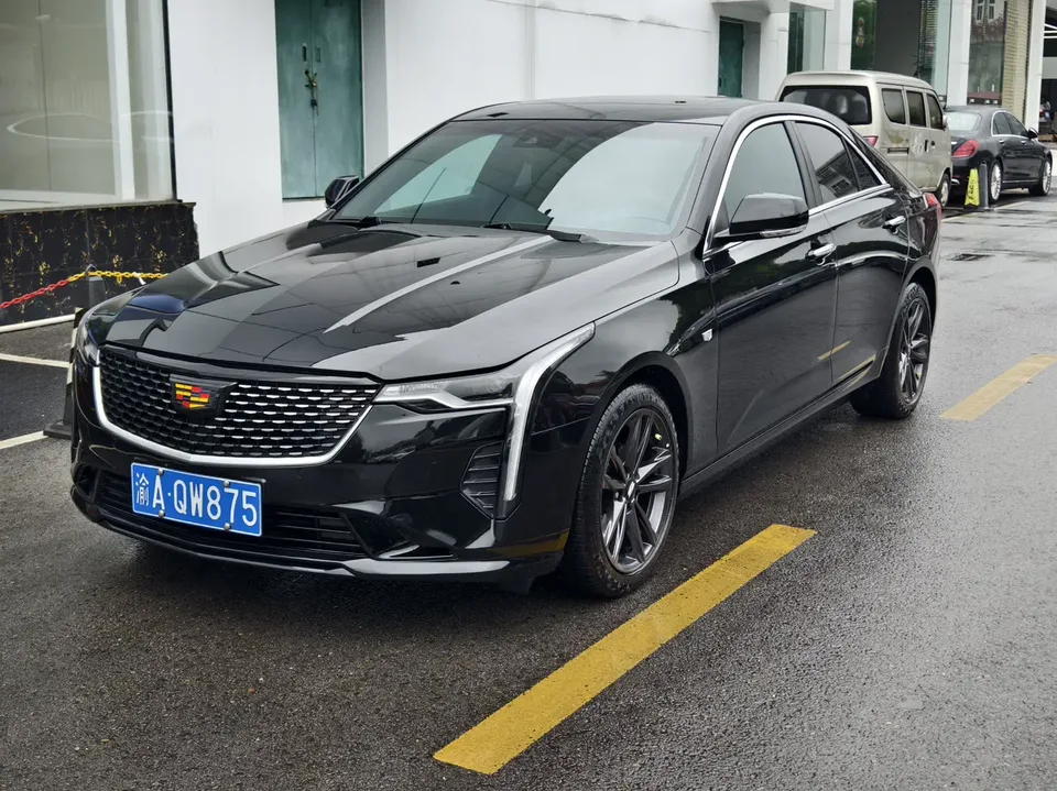 Cadillac CT4 2023