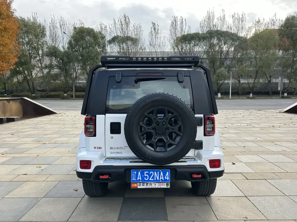 BAIC Beijing Off-road BJ40 Beijing Off-road BJ40 2023 2.0D Automatic 4WD Blade Hero Edition Knight Edition 2024 — миниатюра 2