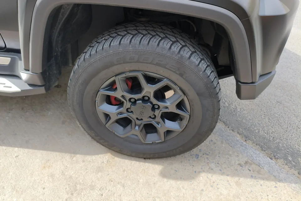 BAIC Beijing Off-road BJ40 Beijing Off-road BJ40 2023 2.0D Automatic 4WD Blade Hero Edition Knight Edition 2022 — миниатюра 3